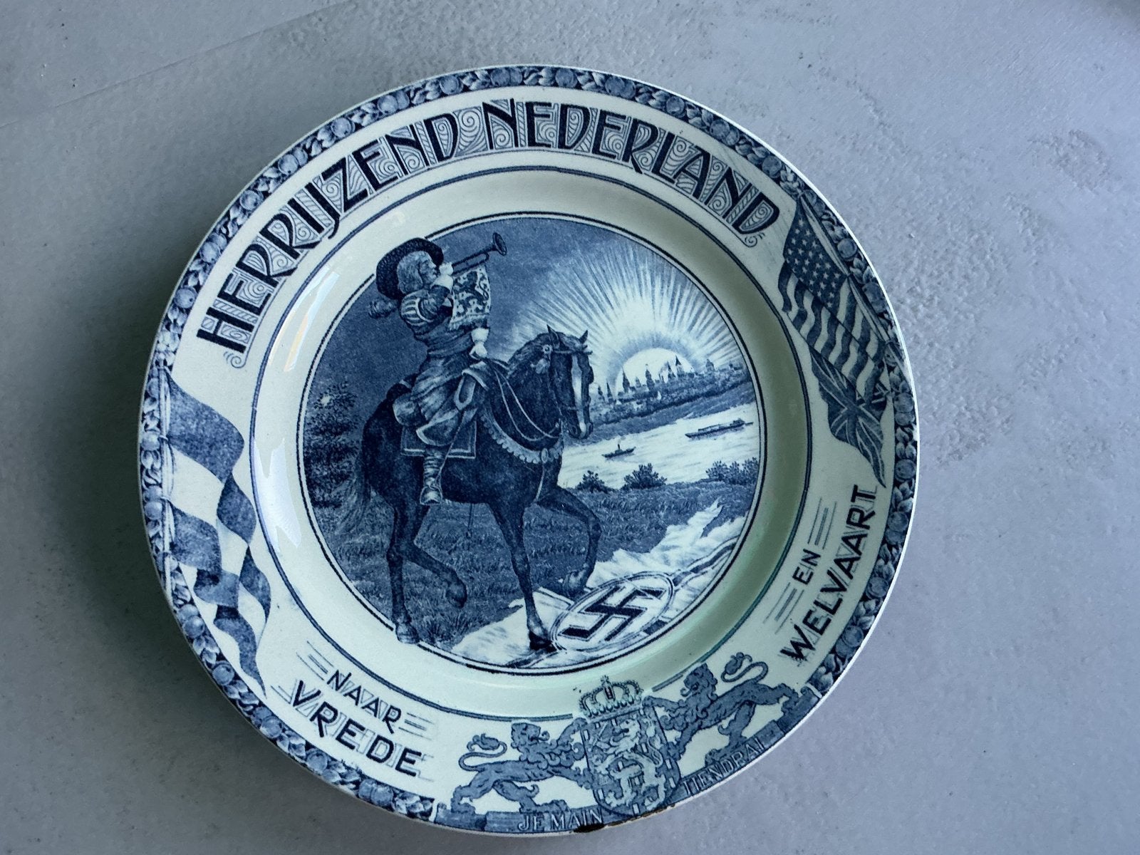 Zeldzaam 'Herrijzend Nederland' bord - Societé Céramique, Ophalen of Verzenden