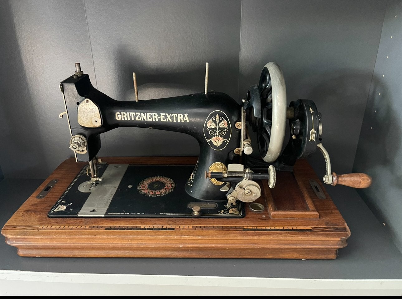 Antieke Gritzner Extra handnaaimachine, Ophalen