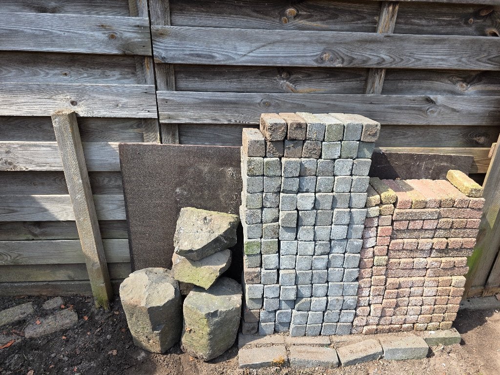 Klinkers en basalt breukstenen, Ophalen, Gebruikt, Klinkers, Minder dan 5 m²