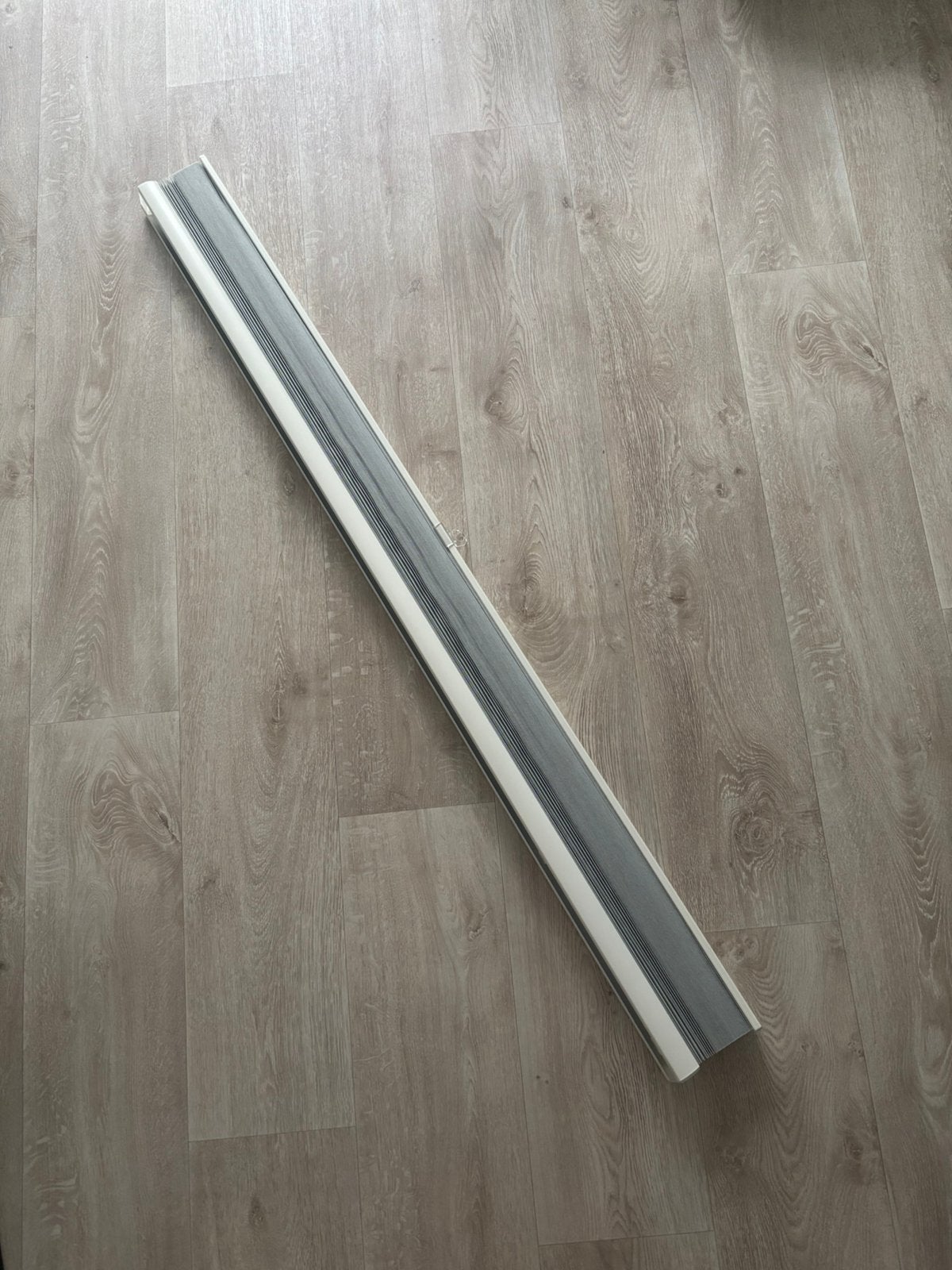 Ikea Hoppvals plissegordijn 140 cm, Huis en Inrichting, Stoffering | Gordijnen en Lamellen, Ophalen, Zo goed als nieuw