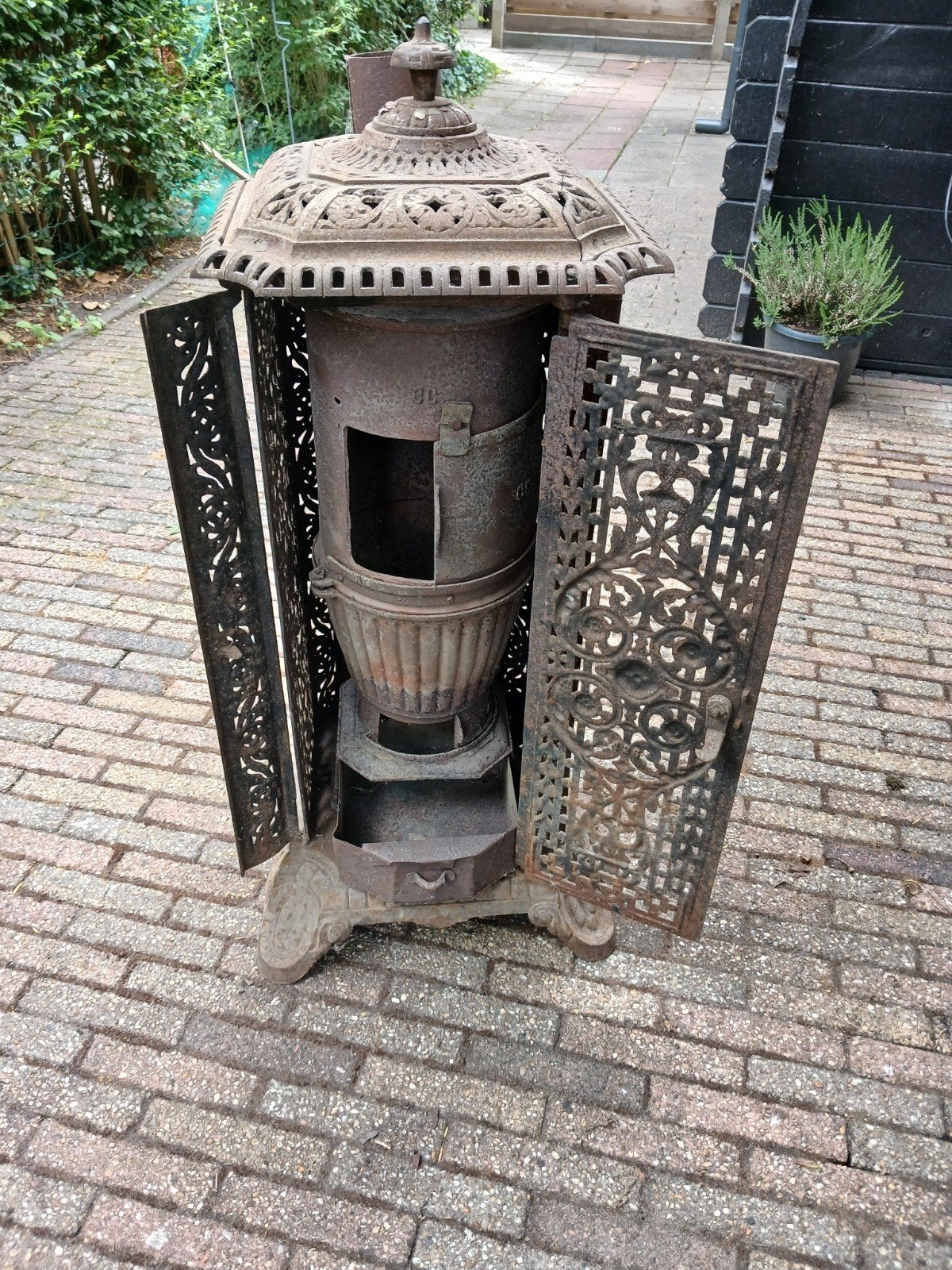 Antieke gietijzeren houtkachel - 90cm hoog, Huis en Inrichting, Kachels, Ophalen, Gebruikt, Houtkachel, Vrijstaand