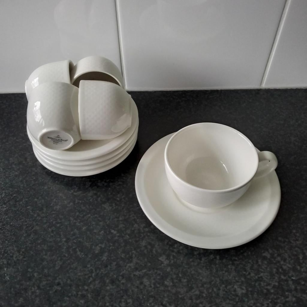 Villeroy  & boch easy  4 espresso kop en schotels, enz, Ophalen of Verzenden, Zo goed als nieuw, Overige stijlen, Kop(pen) en/of Schotel(s)