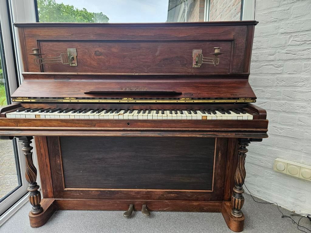 Oude piano, Ophalen of Verzenden, Gebruikt, Bruin, Piano