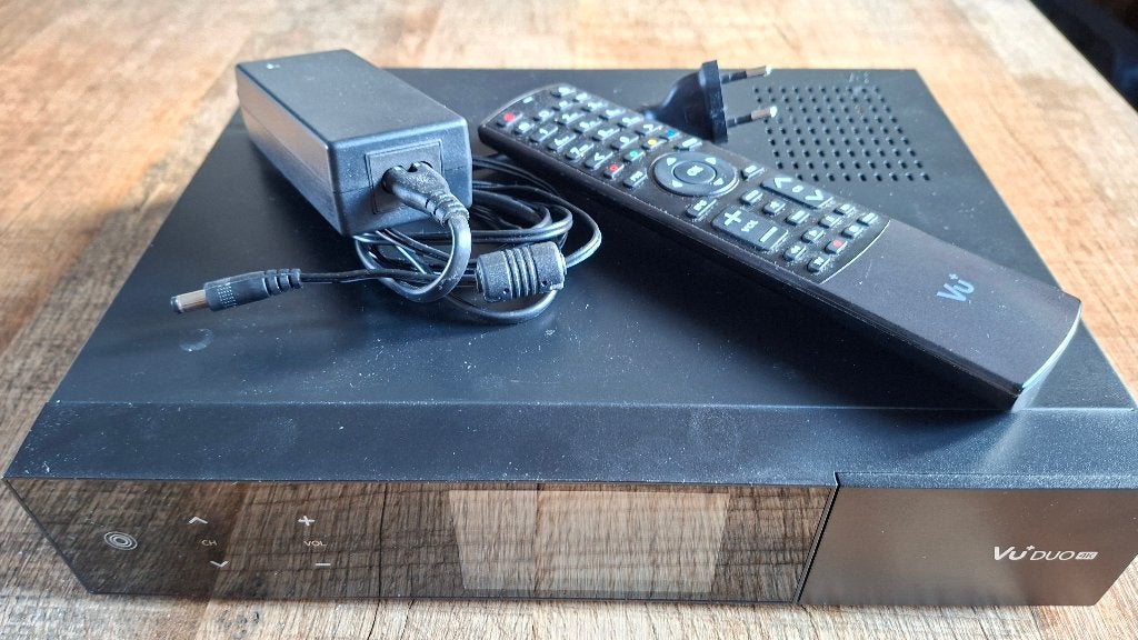 Vu+ Duo 4K, Ophalen of Verzenden, Zo goed als nieuw, Harddiskrecorder