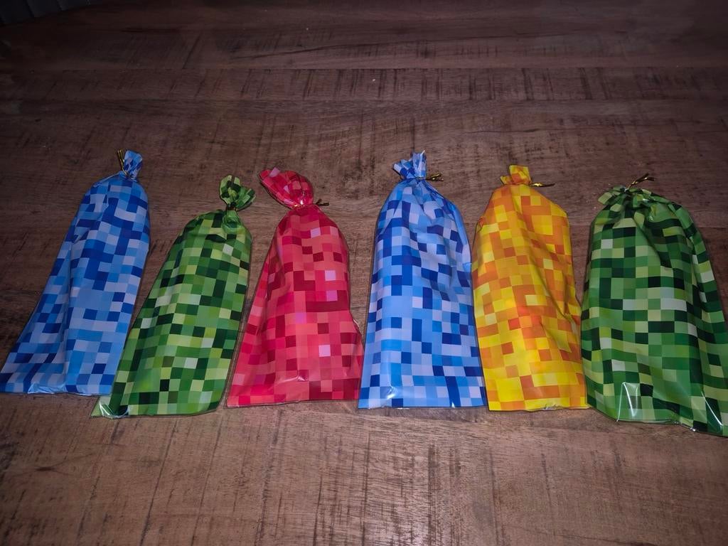 Minecraft traktatie zakjes met snoep en cadeautjes, Ophalen of Verzenden, Nieuw, Feestartikel, Verjaardag