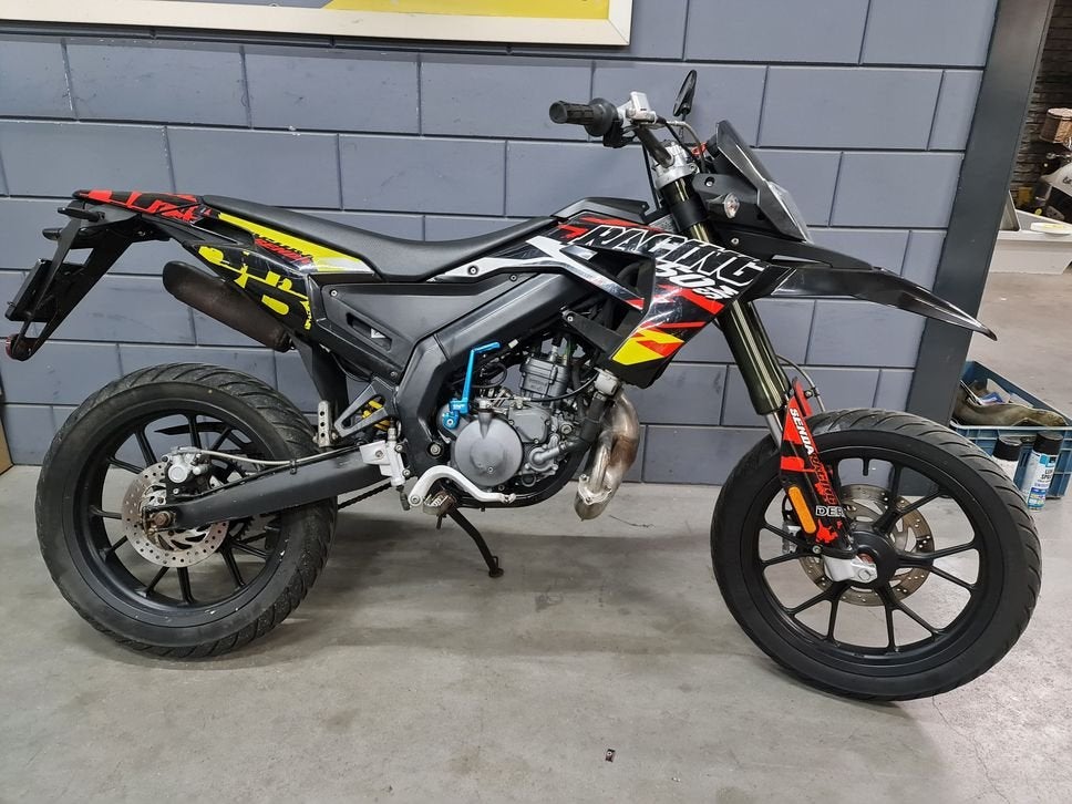 DERBI SENDA DRD RACING 50 sm bj 2018 volledig origineel, Fietsen en Brommers, Onbekend, 49 cc, DERBI, Onbekend