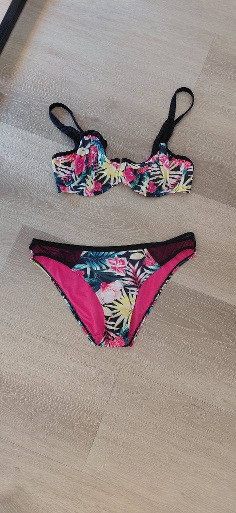 vrolijke bikini van Hunkemoller, Ophalen of Verzenden, Roze, Bikini, Hunkemöller