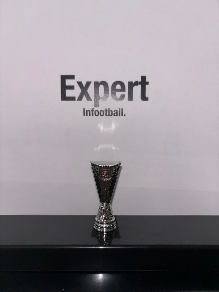 Europa league mini beker, Verzamelen, Ophalen of Verzenden, Nieuw, Buitenlandse clubs, Beeldje of Poppetje