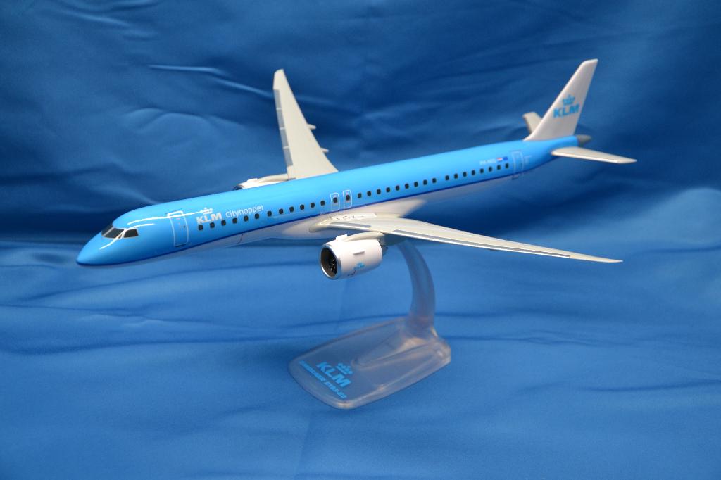 Embraer 195-E2 KLM Cityhopper (nieuw), Overige merken, 1:72 tot 1:144, ., Nieuw