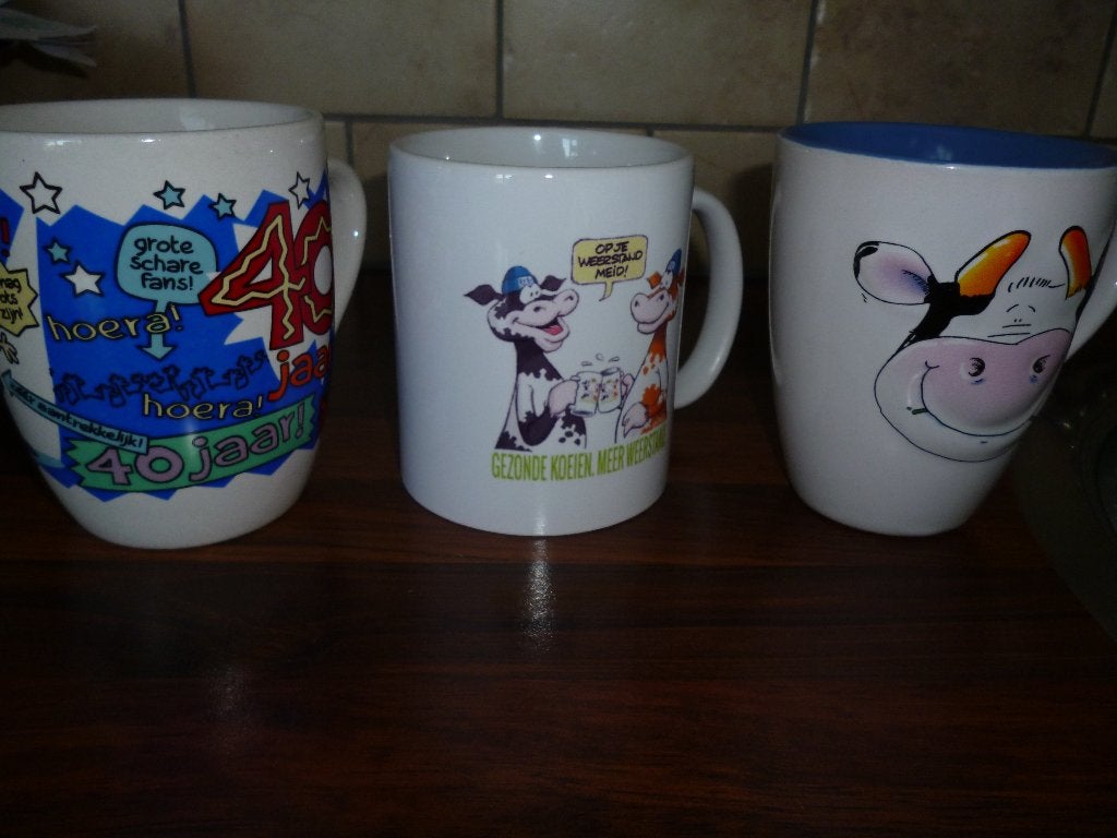 3 mokken, Ophalen of Verzenden, Aardewerk, Overige stijlen, Kop(pen) en/of Schotel(s)