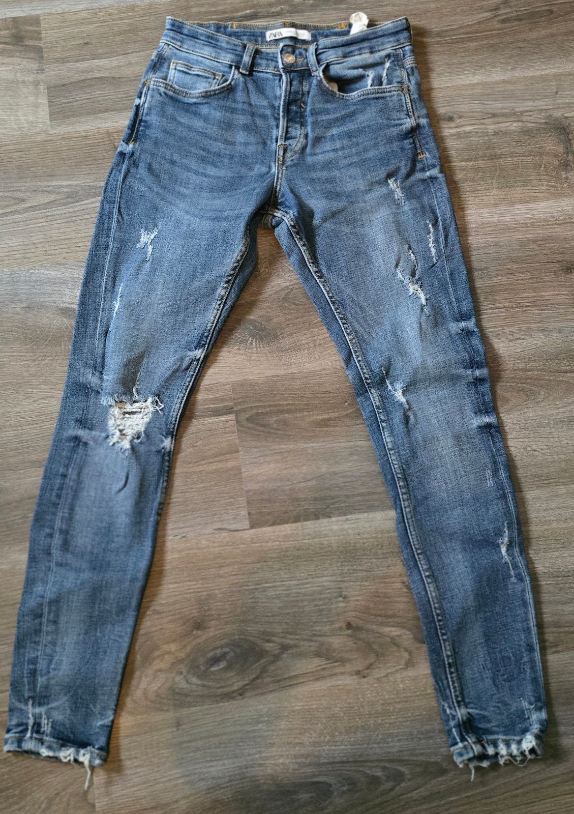 Zara Jeans met knoopsluiting, Kleding | Dames, Spijkerbroeken en Jeans, Blauw, Zara, Ophalen of Verzenden, W30 - W32 (confectie 38/40)