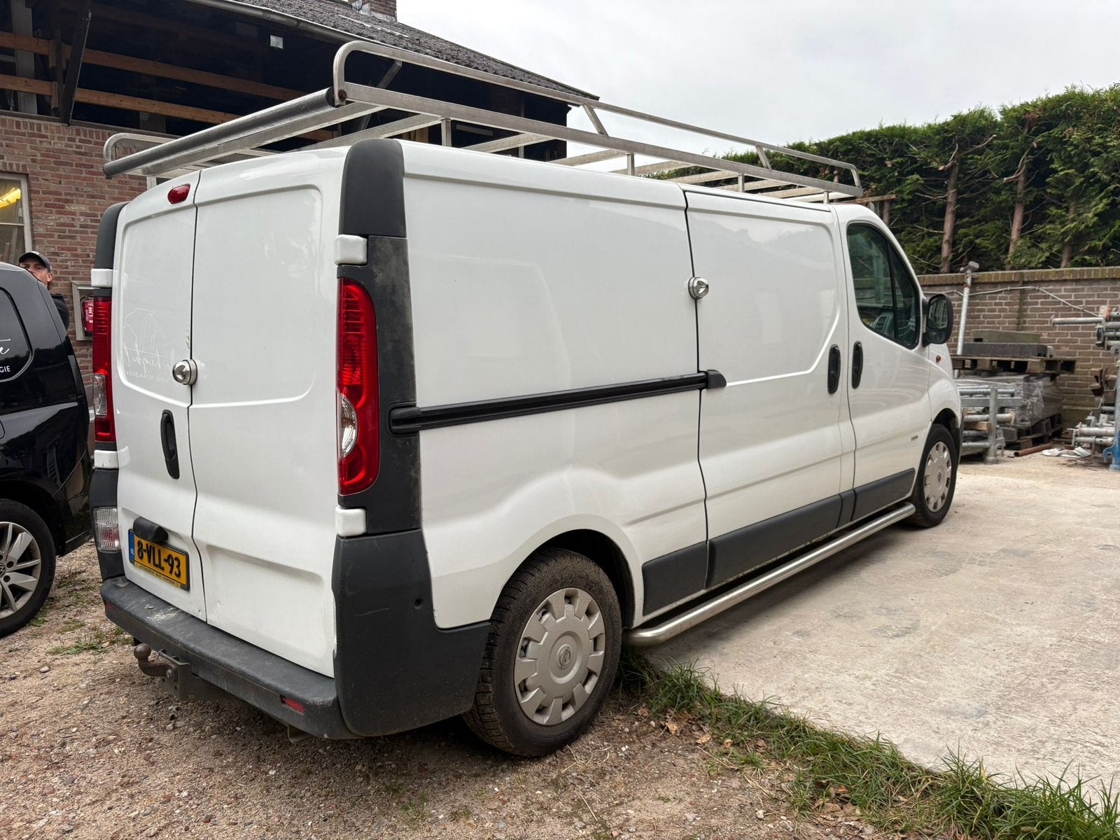 Opel Vivaro 2.0 Cdti 84KW E4 2.9T L2h1 2011, Auto's, Bestelauto's, Voorwielaandrijving, 1995 cc, Zwart, Wit