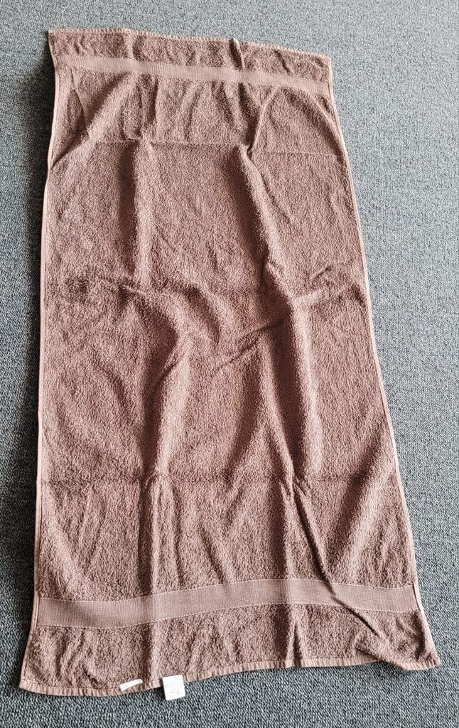 Bruine handdoek vandyck 64 x 133 cm towel van dijck, Ophalen of Verzenden, Gebruikt, Bruin, Handdoek