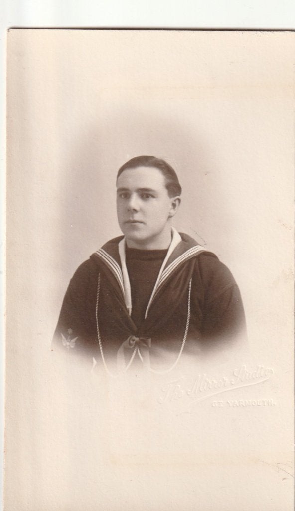 fotokaart  -   man in matroos pak, Verzenden, Voor 1940, Zo goed als nieuw