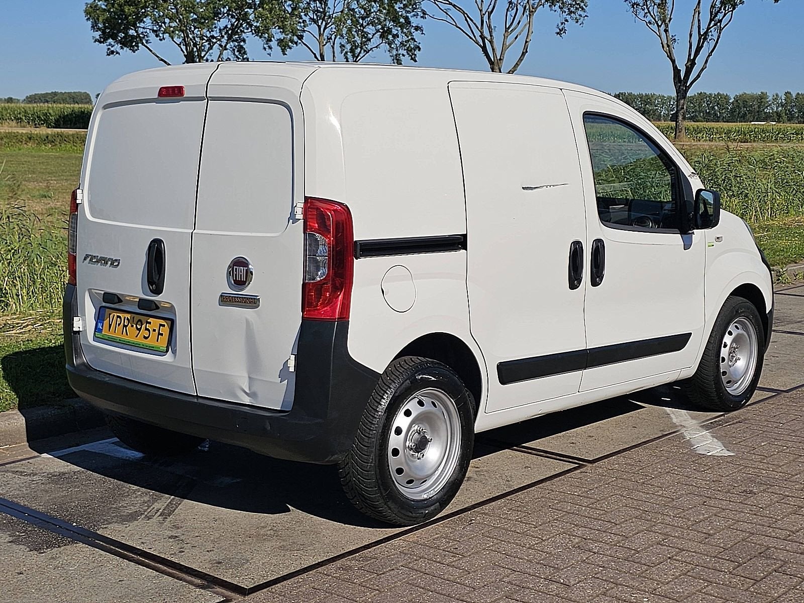 FIAT FIORINO 1.3 euro6, Auto's, Gebruikt, Wit, Bedrijf, 2 stoelen