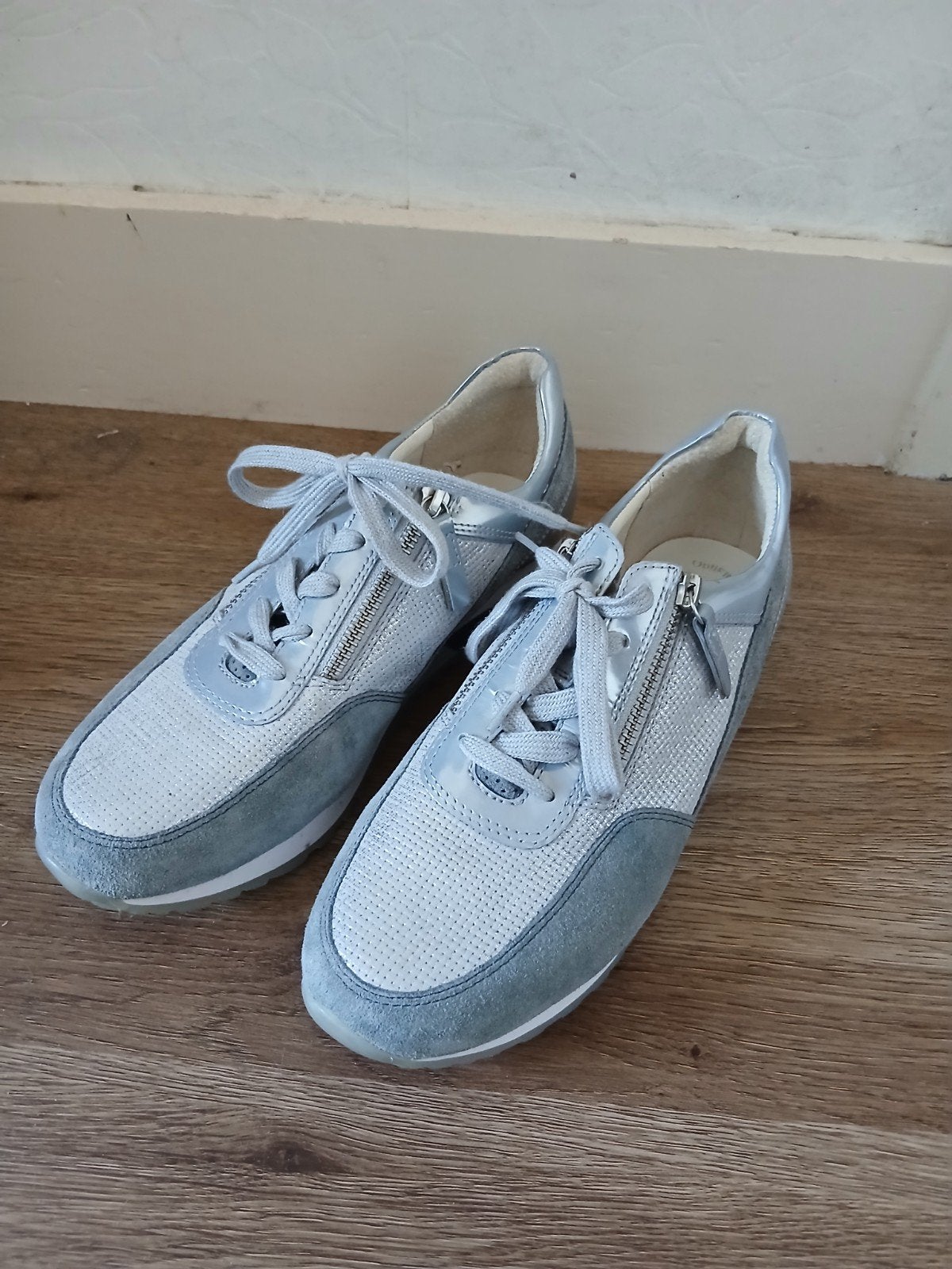 GABOR sneakers maat 5,5 (38,5) ZGAN, Ophalen of Verzenden, Zo goed als nieuw, Grijs, Sneakers of Gympen