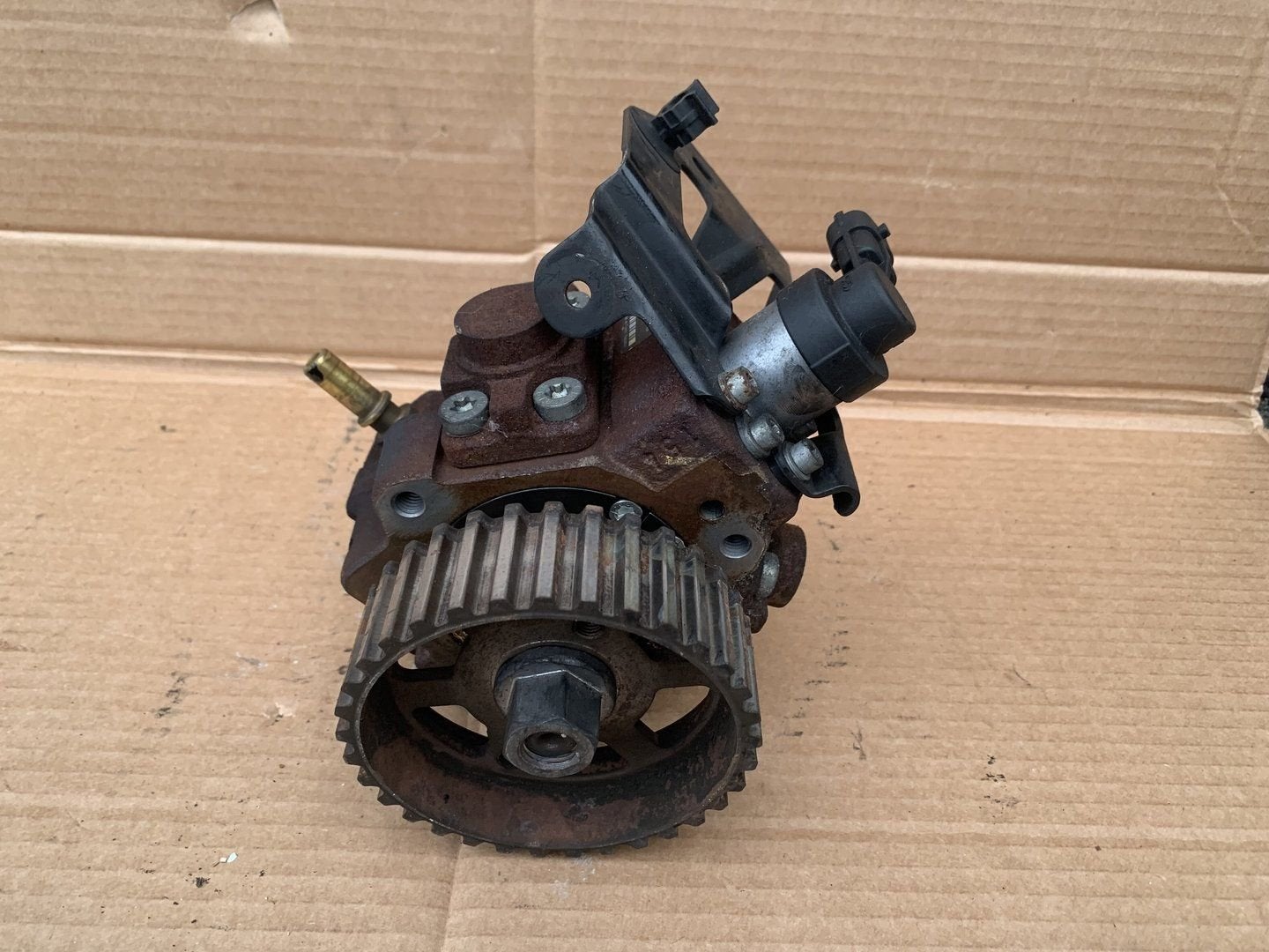 dieselpomp peugeot partner / citroen berlingo 1.6 HDI 2008 +, Auto-onderdelen, Brandstofsystemen, Gebruikt, Citroën, -, -