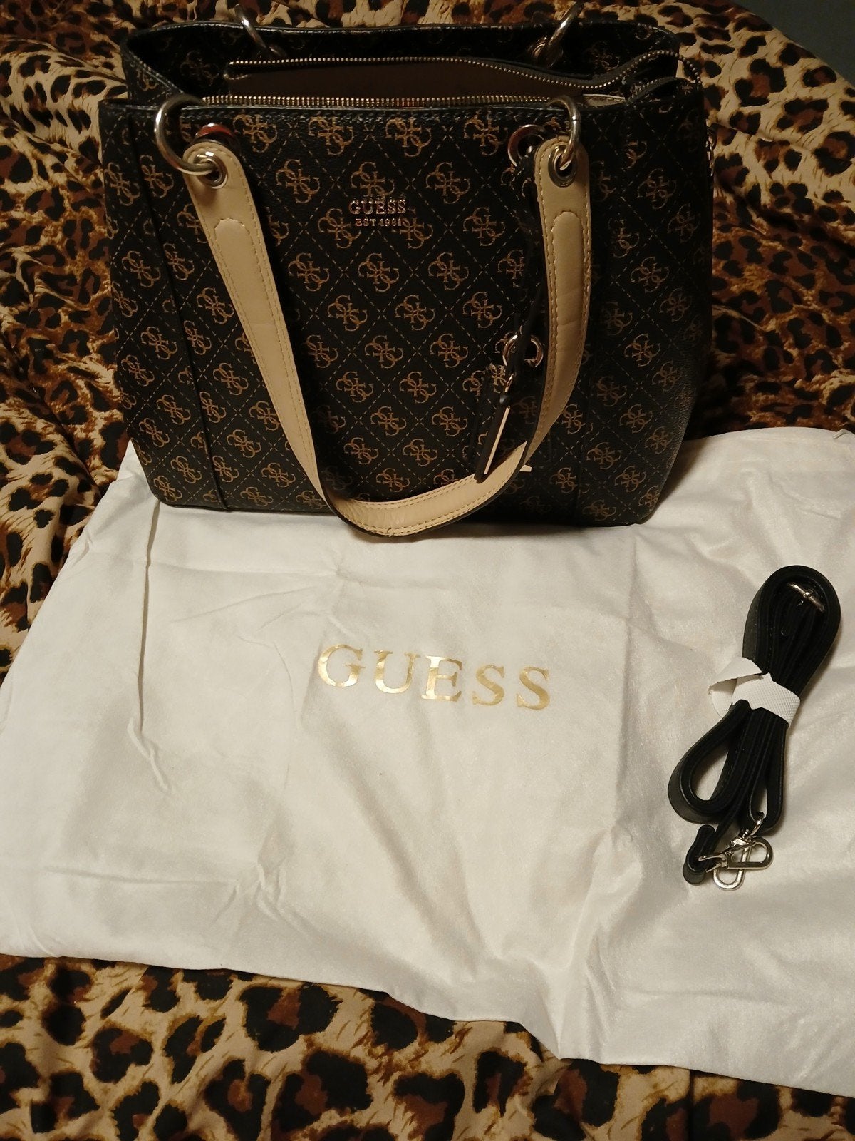 Guess tas origineel, Sieraden, Tassen en Uiterlijk, Tassen | Damestassen, Ophalen of Verzenden, Zo goed als nieuw, Zwart, Handtas