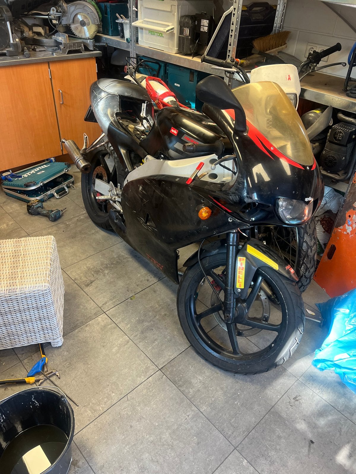 Gezocht: Aprilia RS 50 onderdelen - Alles aanbieden!, Fietsen en Brommers, Ophalen of Verzenden