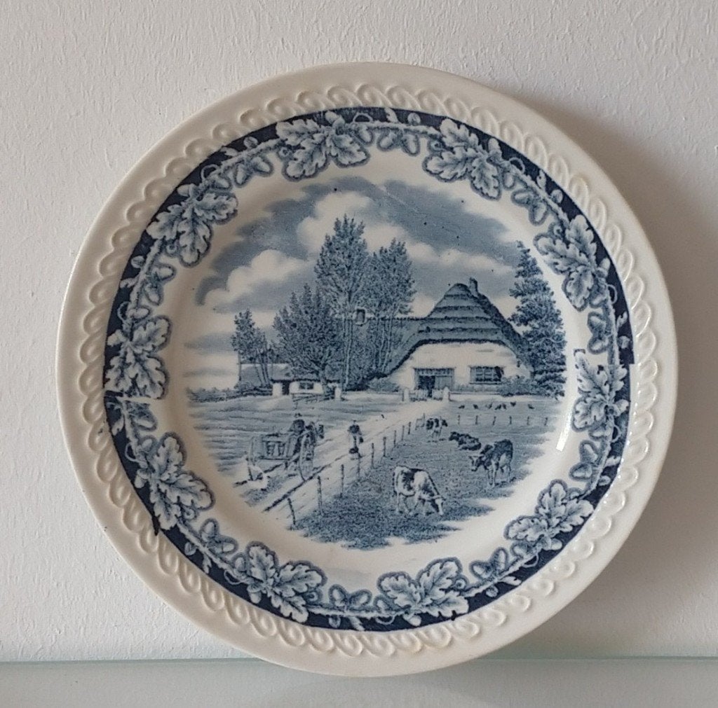 sierbord Boerenhoeve blauw,  AG Boh 13, volgnr 17, Ophalen of Verzenden