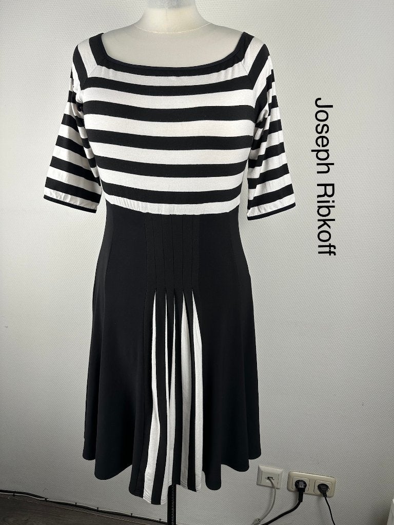 Joseph Ribkoff Jurk  (mt: 42) 19,3/252, Kleding | Dames, Jurken, Zo goed als nieuw, Maat 42/44 (L), Zwart, Knielengte, Ophalen of Verzenden