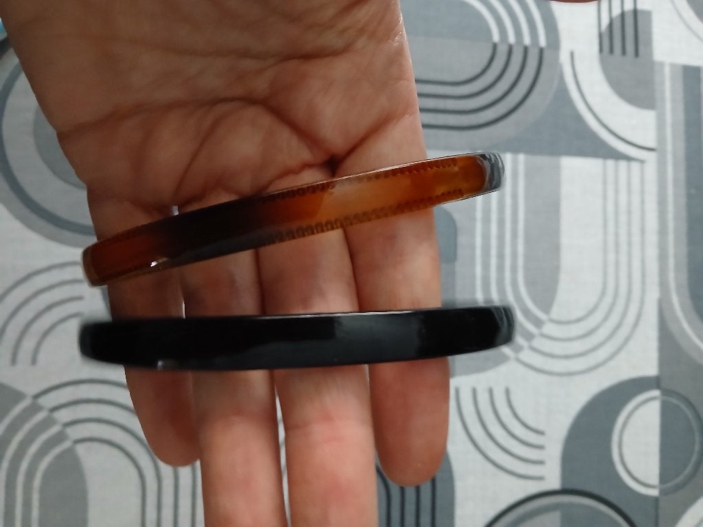 1 bruin 1 zwarte haar diadeem, Ophalen of Verzenden, Zo goed als nieuw, Haarspeld