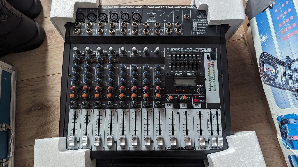 Behringer PMP500 Mixer, Muziek en Instrumenten, Mengpanelen, Ophalen of Verzenden, Zo goed als nieuw, 10 tot 20 kanalen, Microfooningang
