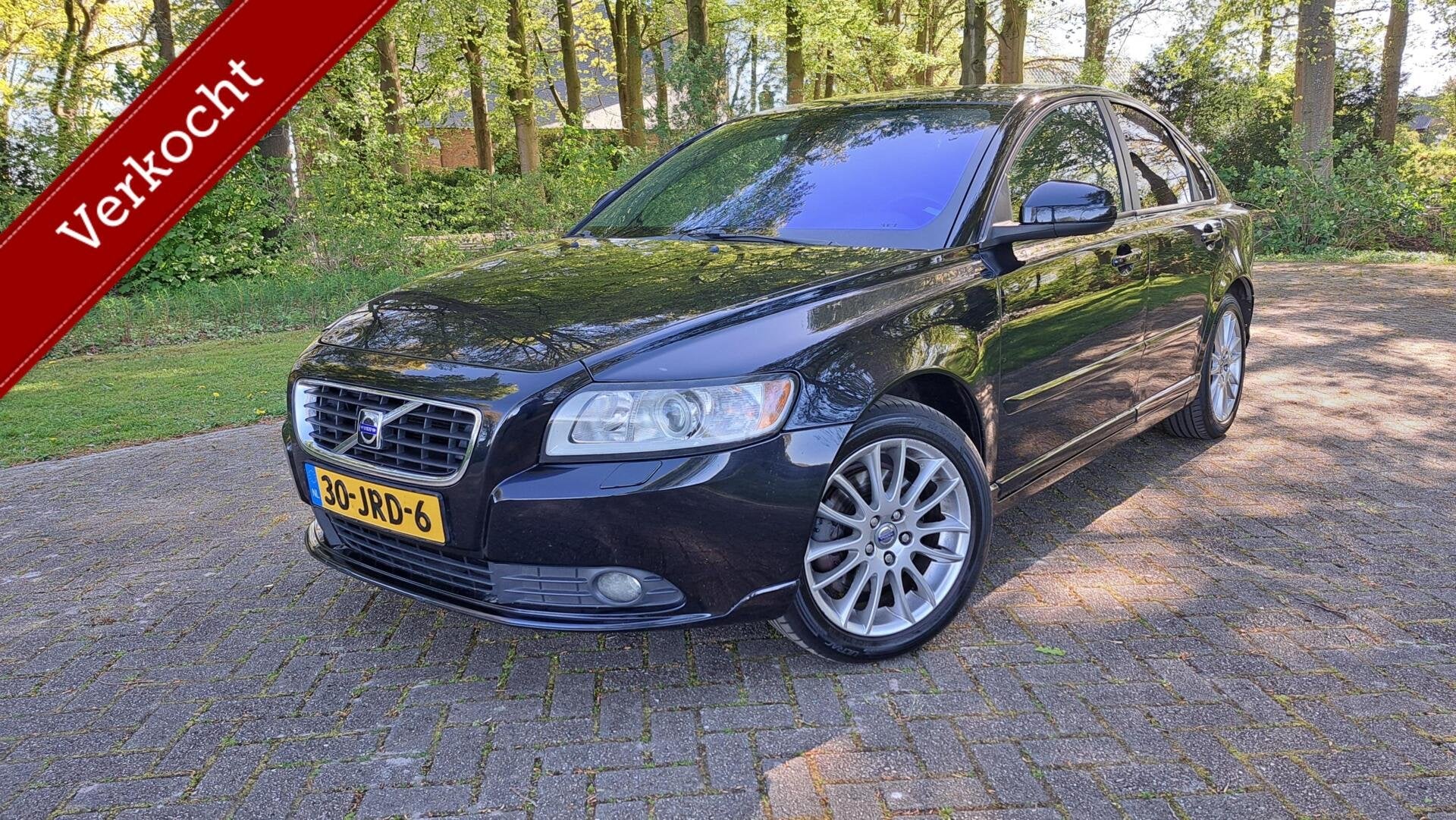 Volvo S40 2.4i Edition II Aut. LEDER NAVI MEMORY CLIMA PDC, Auto's, Gebruikt, Zwart, 700 kg, Zwart