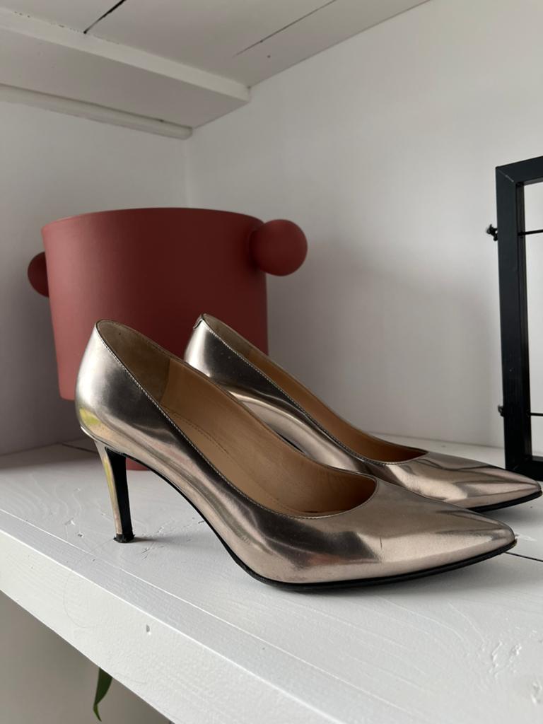 Dyva Pump kleur mirror maat 37 topstaat, Ophalen of Verzenden, Zo goed als nieuw