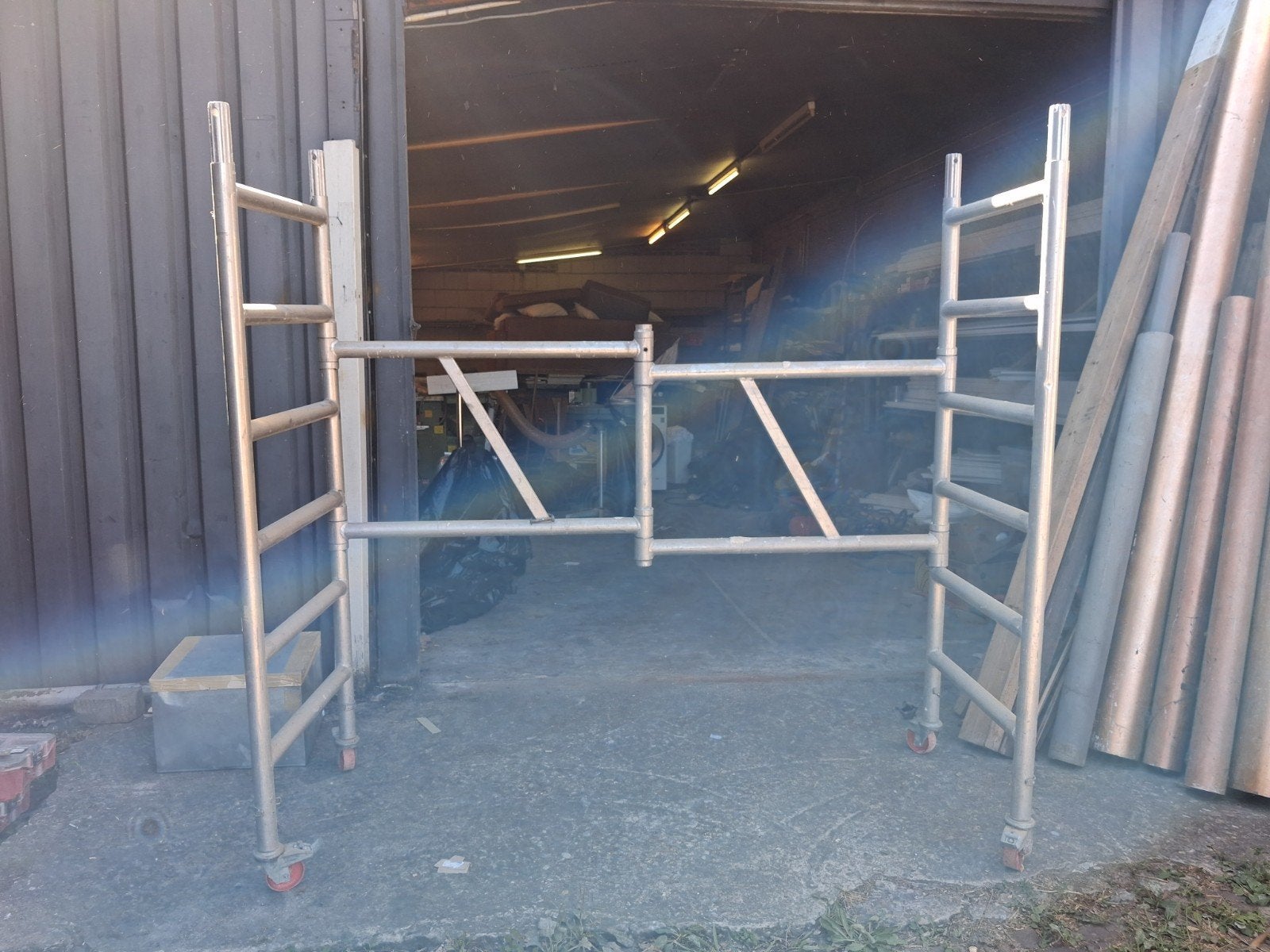 Solide kamersteiger zonder badding 2 meter hoogte, Ophalen of Verzenden, Rolsteiger of Kamersteiger, Minder dan 2 meter
