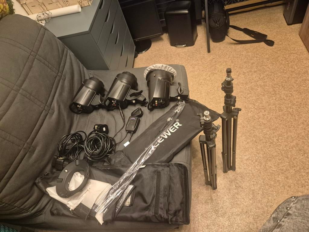 Flitsers set met statieven en softboxen, Ophalen, Gebruikt, Overige merken