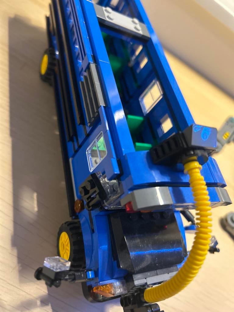 Twee LEGO Fortnite sets: Battle Bus en de burger, Ophalen of Verzenden, Gebruikt, Overige typen, Lego