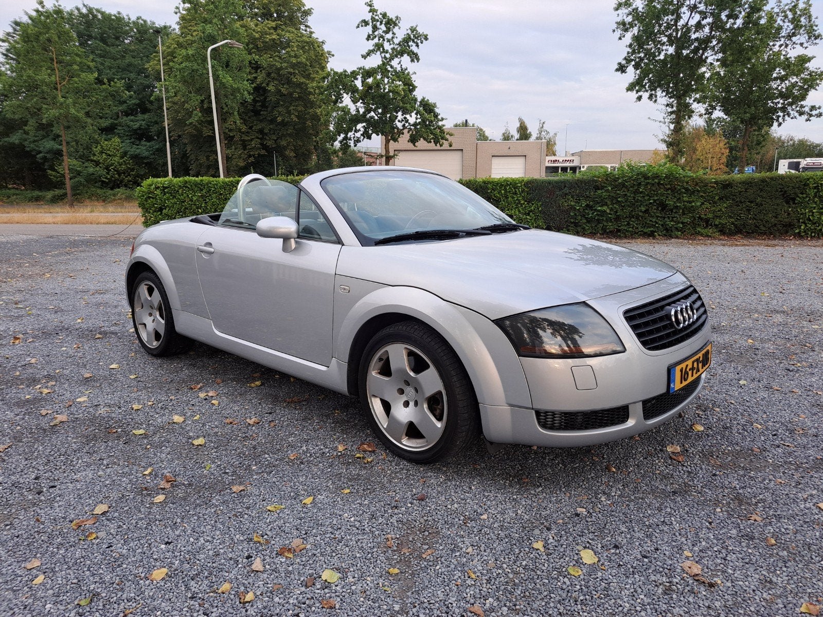 Audi TT 1.8 T Roadster 132KW 2000 Grijs, Auto's, Voorwielaandrijving, TT, Zwart, 4 cilinders