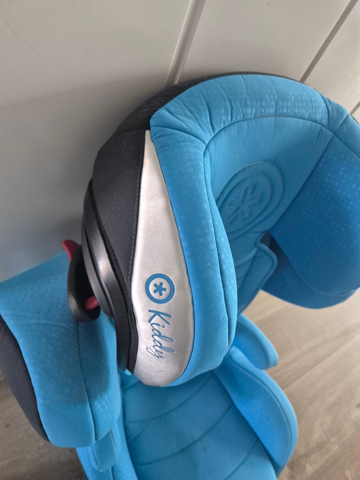 Kiddy autostoel - Comfortabel en veilig voor uw kind, Autogordel of Isofix, Gebruikt, 15 t/m 36 kg, Verstelbare rugleuning