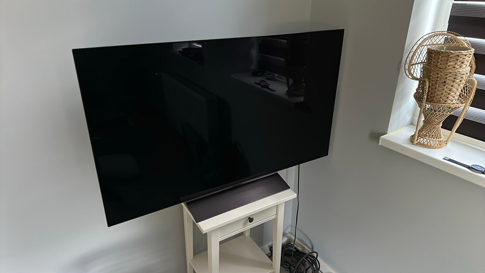 LG OLED evo C4 48” 4K (2024) – 144Hz – Zeer goede staat