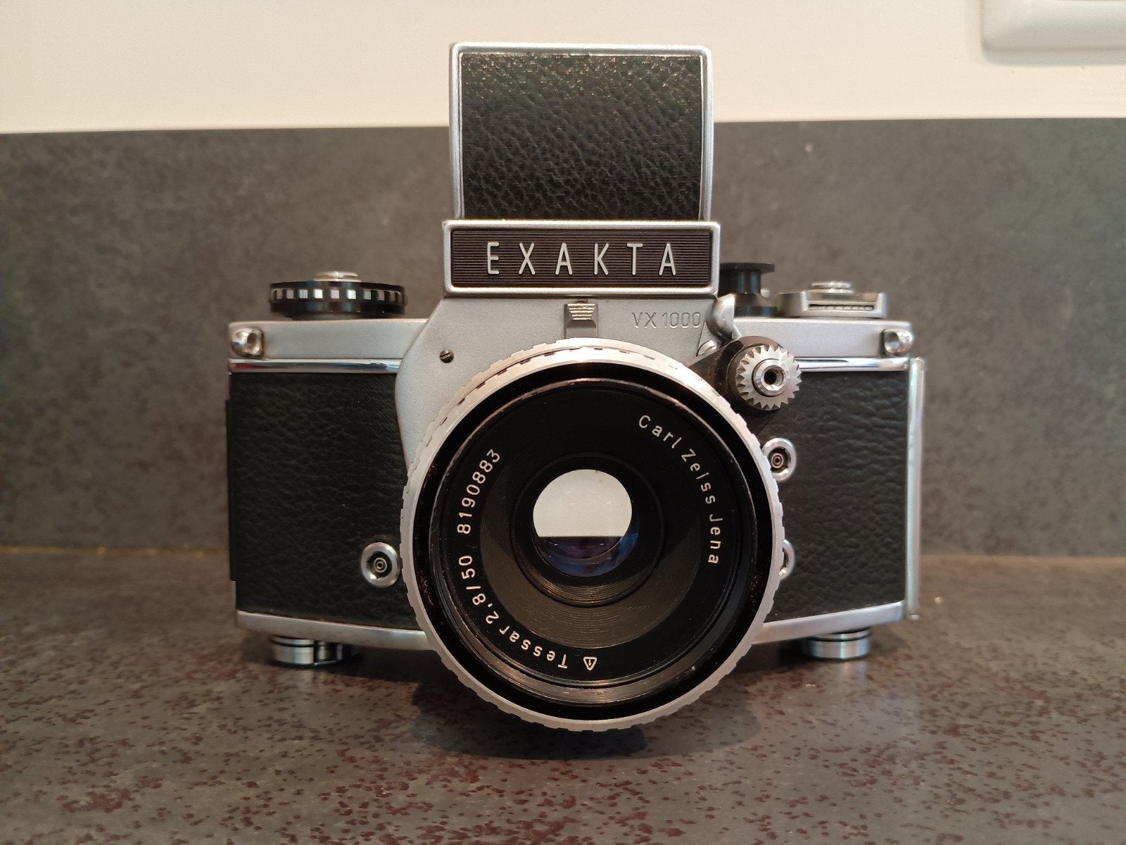 Exakta VX 1000 analoge SLR met Zeiss Tessar 50mm f2,8, Ophalen of Verzenden, Spiegelreflex, Overige Merken