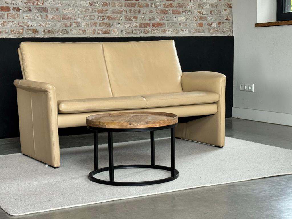 Leolux Pode 2,5 zitsbank in beige leer, Huis en Inrichting, 150 tot 200 cm, Tweepersoons, Ophalen of Verzenden, Zo goed als nieuw