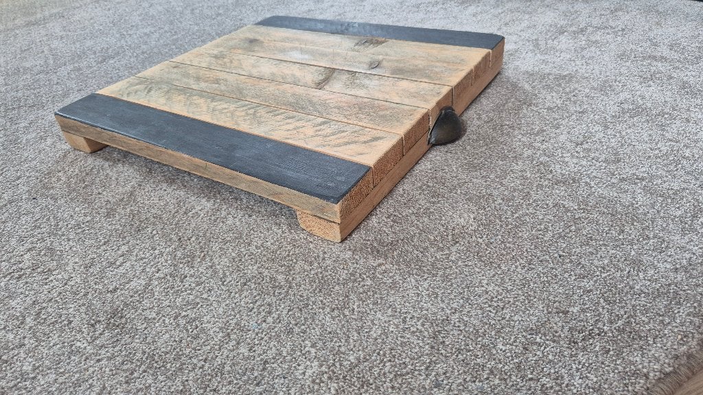 Tapasplank steigerhout, Ophalen, Vierkant, Zo goed als nieuw, Met handvatten