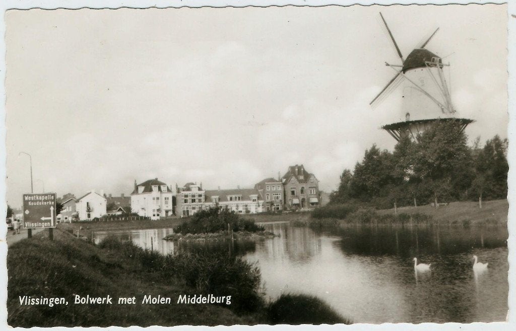 Vlissingen Bolwerk met Molen De Hoop Middelburg 1962, Ophalen of Verzenden, 1960 tot 1980, Gelopen, Zeeland