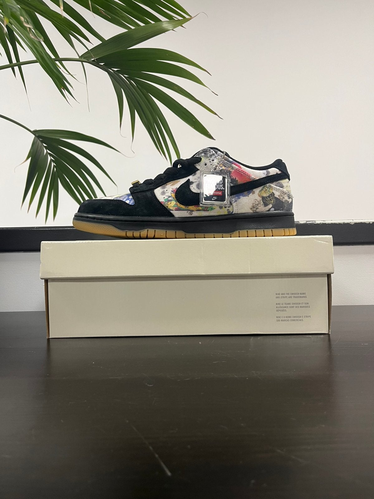 Nike SB Dunk Low Supreme Rammellzee, Zwart, Nieuw, Ophalen of Verzenden, Sneakers of Gympen