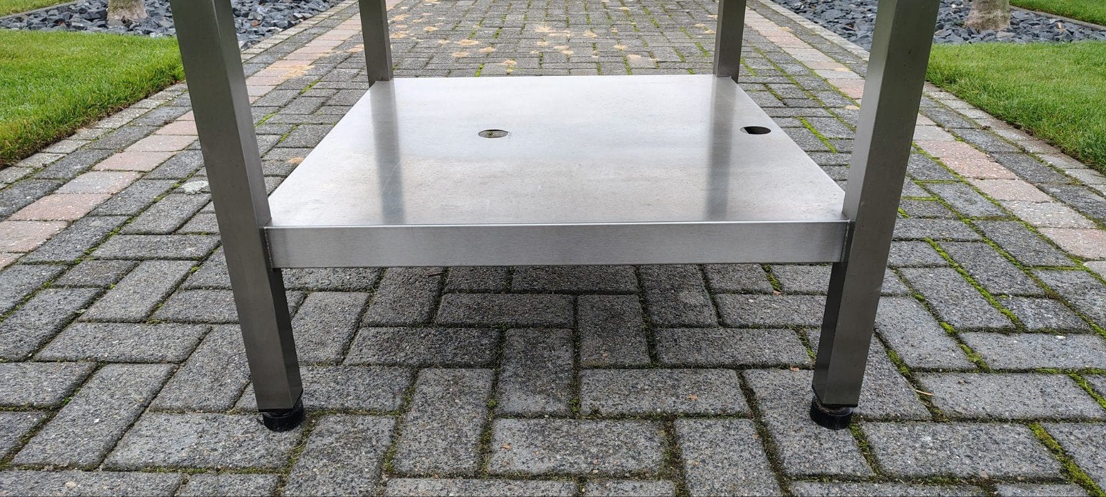 Rvs tafeltje, Ophalen