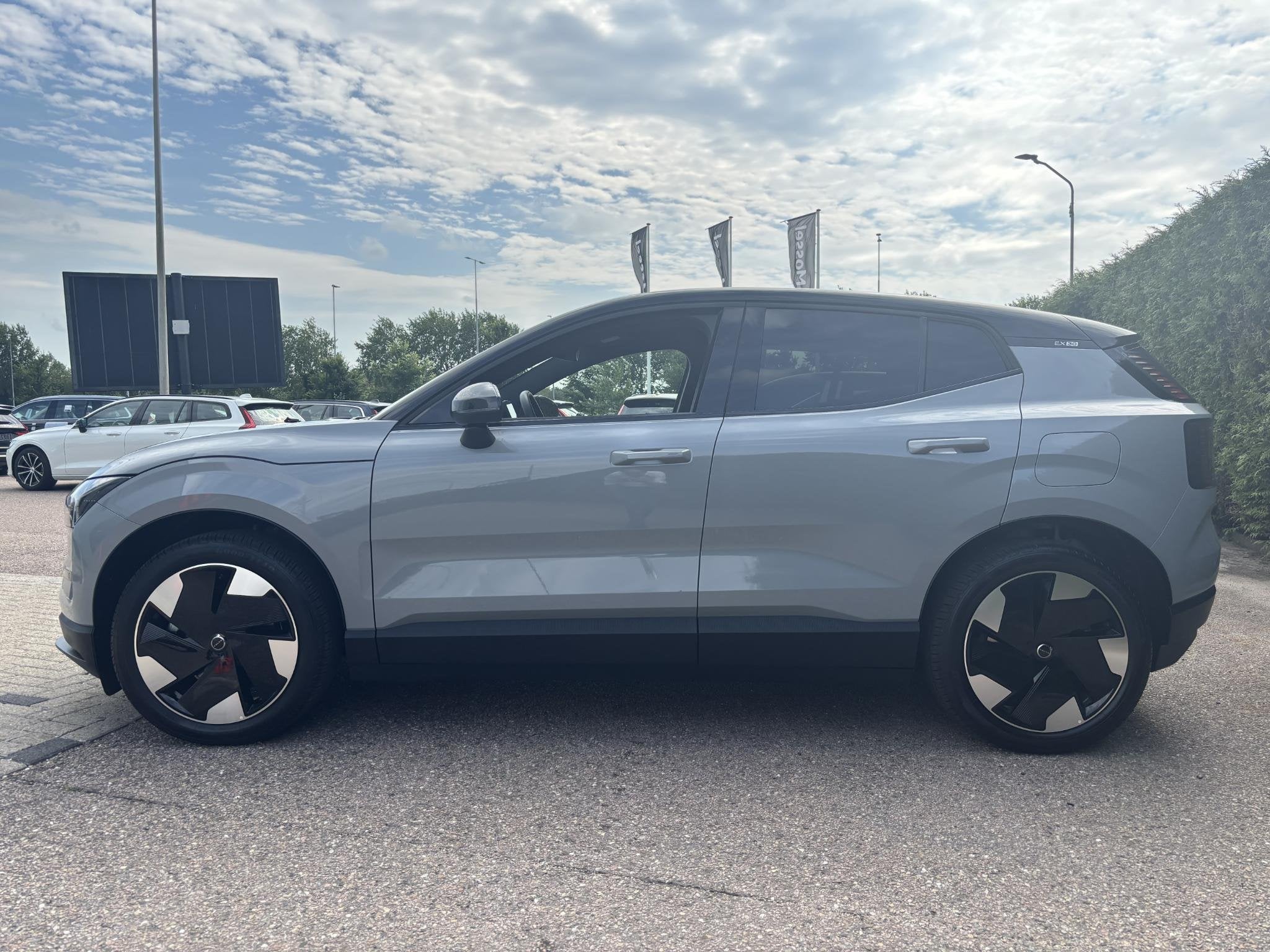 Volvo EX30 Single Motor Extended Range Plus 69 kWh, Auto's, Volvo, Achterwielaandrijving, Gebruikt, Leder en Stof, Origineel Nederlands