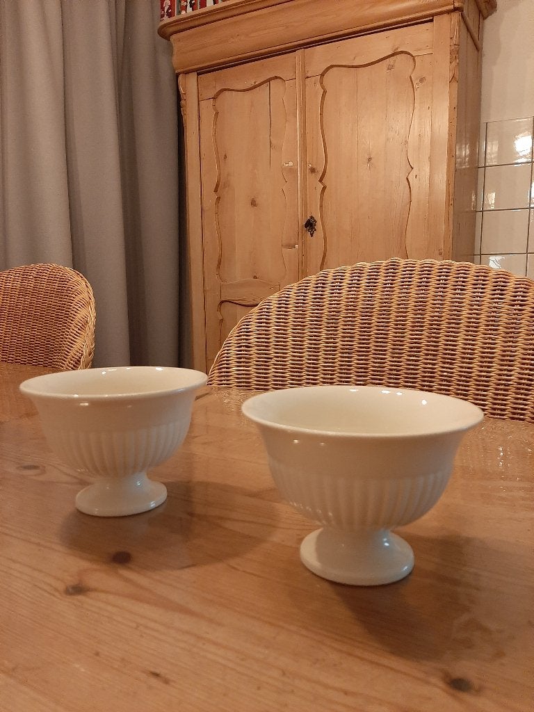 WEDGWOOD EDME - 2 SHERBETCOUPS / YSCOUPS, Klassiek, Ophalen of Verzenden, Zo goed als nieuw, Kom(men)
