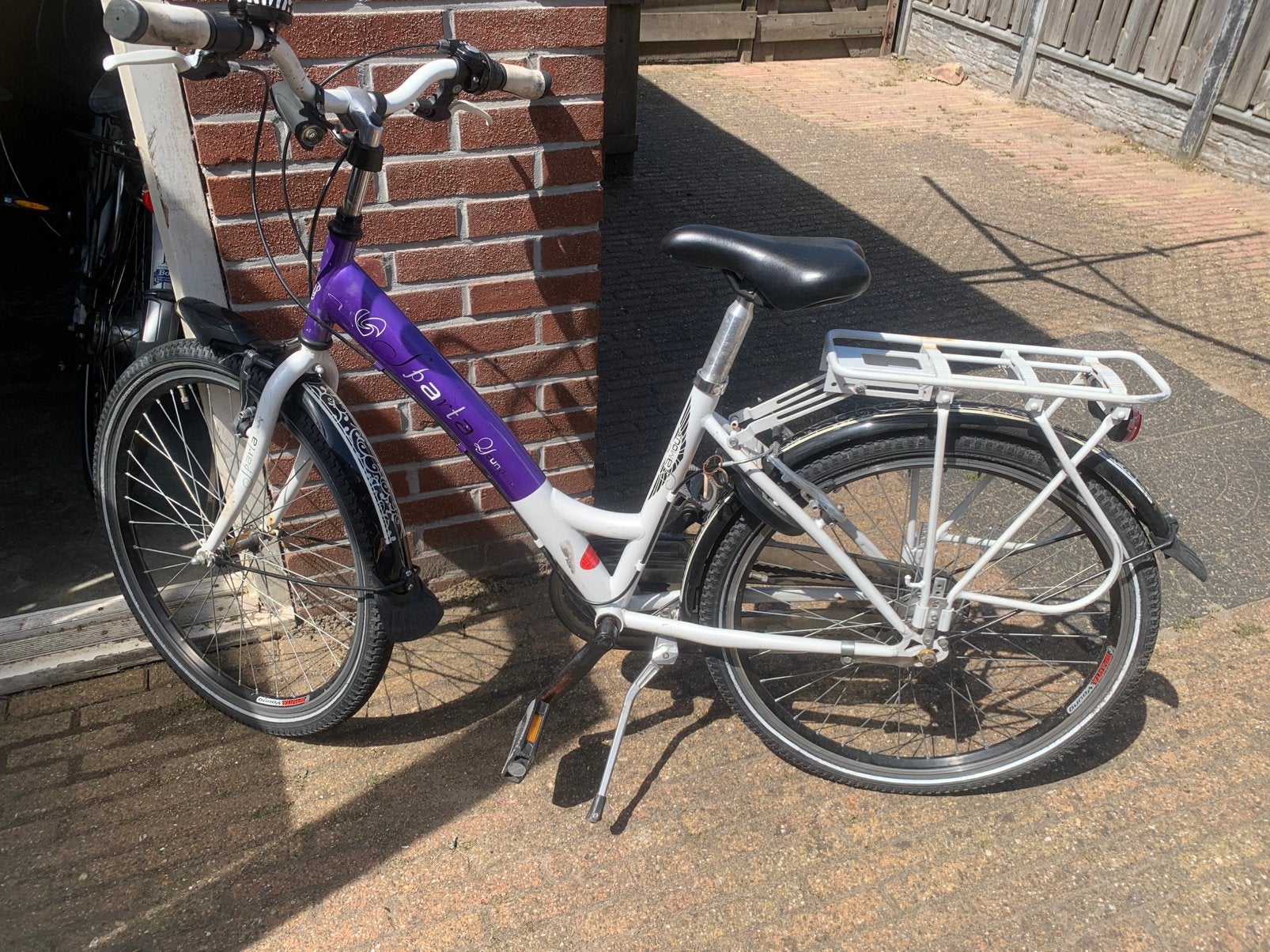 Leuke meisjesfiets 24 inch, Ophalen, Velgrem, Handrem, Gebruikt