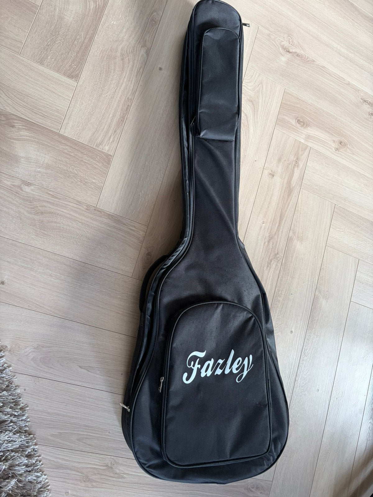 Gigbag voor Basgitaar (vrijwel nieuw), Muziek en Instrumenten, Ophalen of Verzenden, Zo goed als nieuw, Elektrische basgitaar