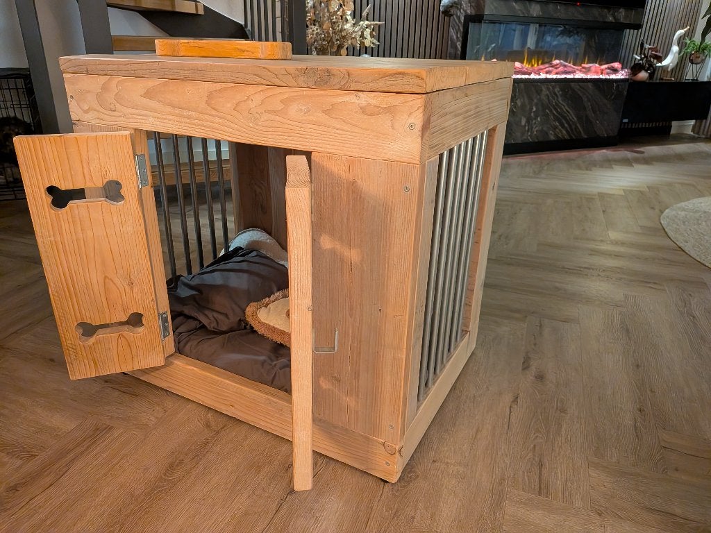 Te Koop MOOIE STEIGERHOUTEN HONDENBENCH z.g.a.n., Dieren en Toebehoren, Ophalen, Zo goed als nieuw