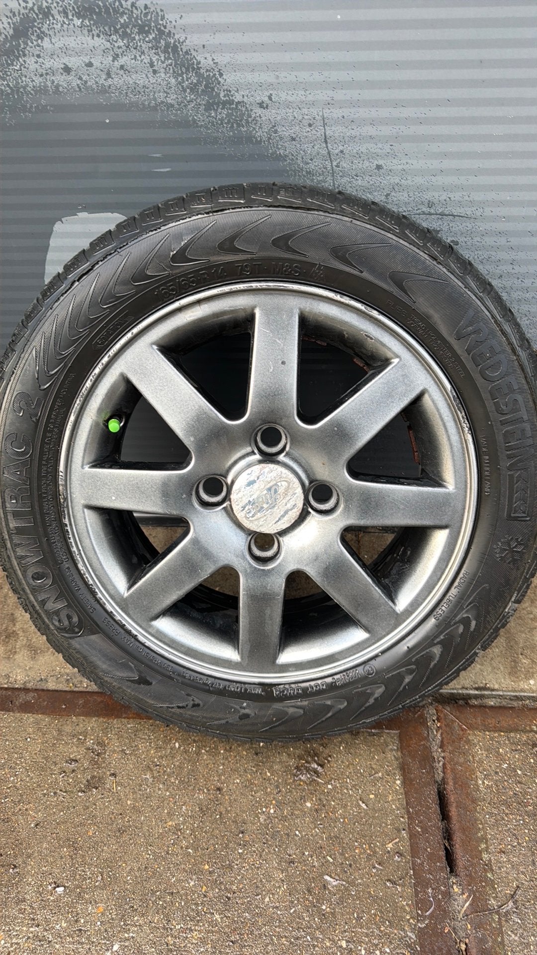 Velgen met winterbanden banden Ford Fiesta, 14 inch, Banden en Velgen, 165 mm, Winterbanden