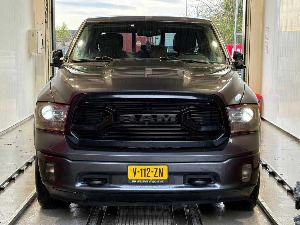 Dodge RAM 1500 HEMI  longhorn met rambox..bouwjaar 2019, Auto's, Automaat, 8 cilinders, 5654 cc, Origineel Nederlands