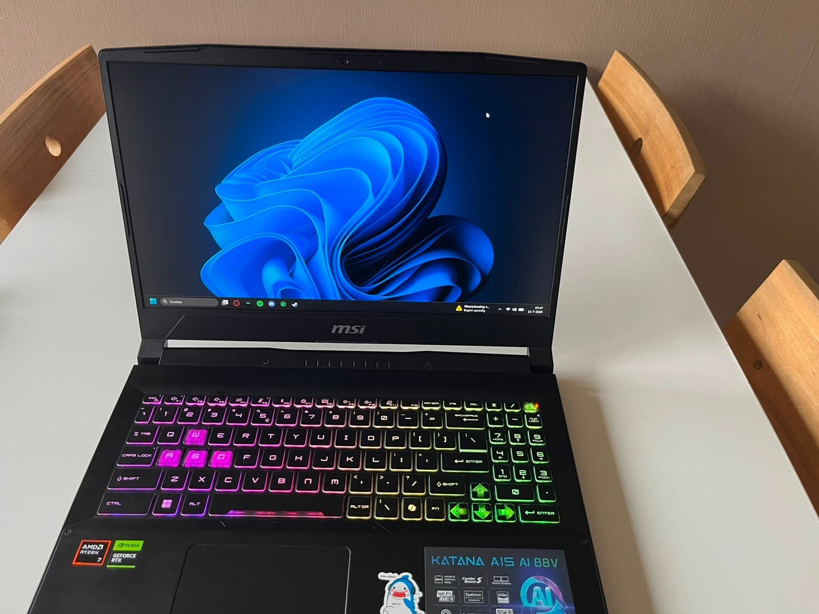 MSI Gaming Laptop RTX 4060 Ryzen 7 8845HS 16GB RAM, Ophalen of Verzenden