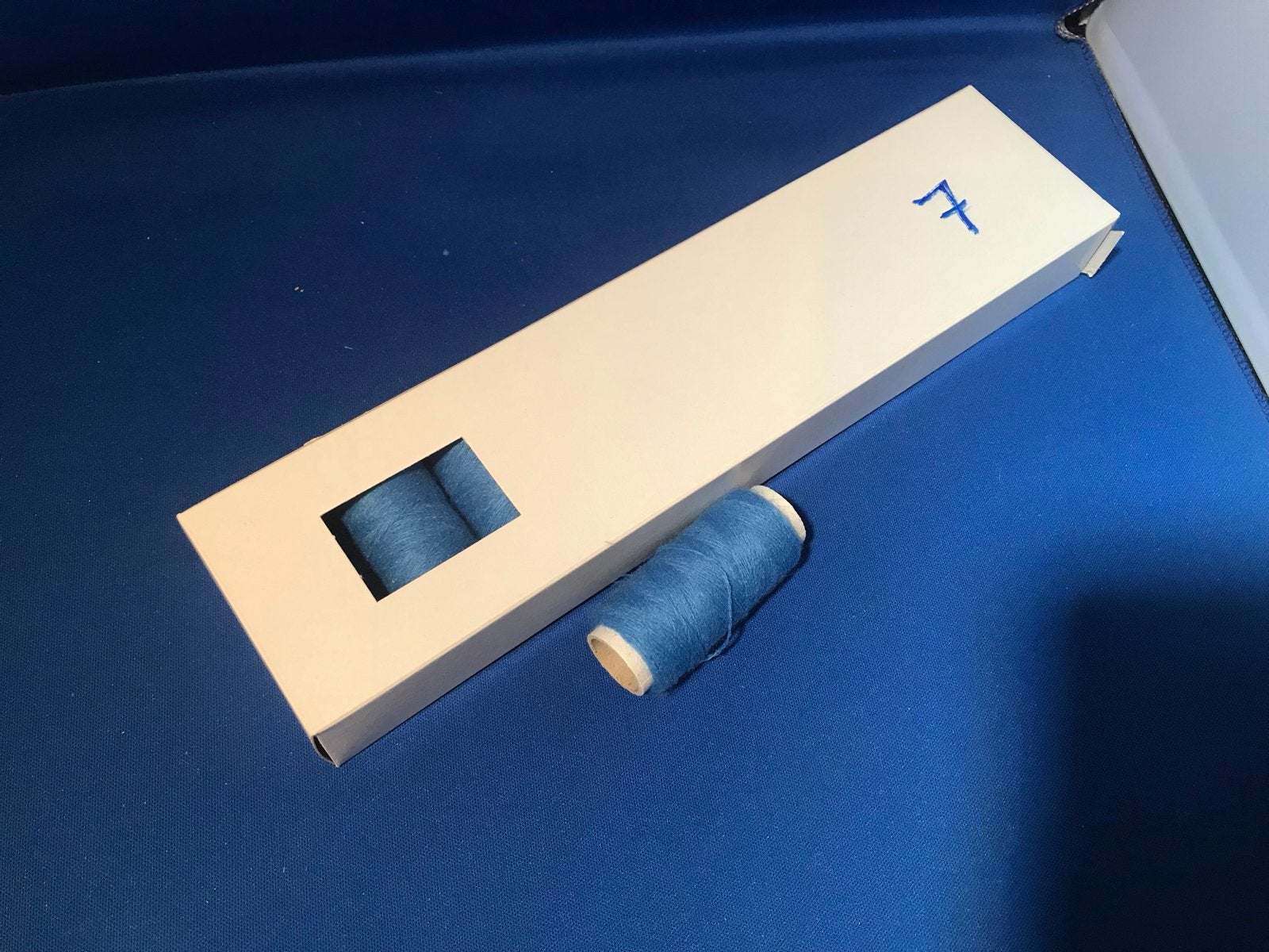 Rol punch wol blauw 7, Ophalen of Verzenden, Nieuw